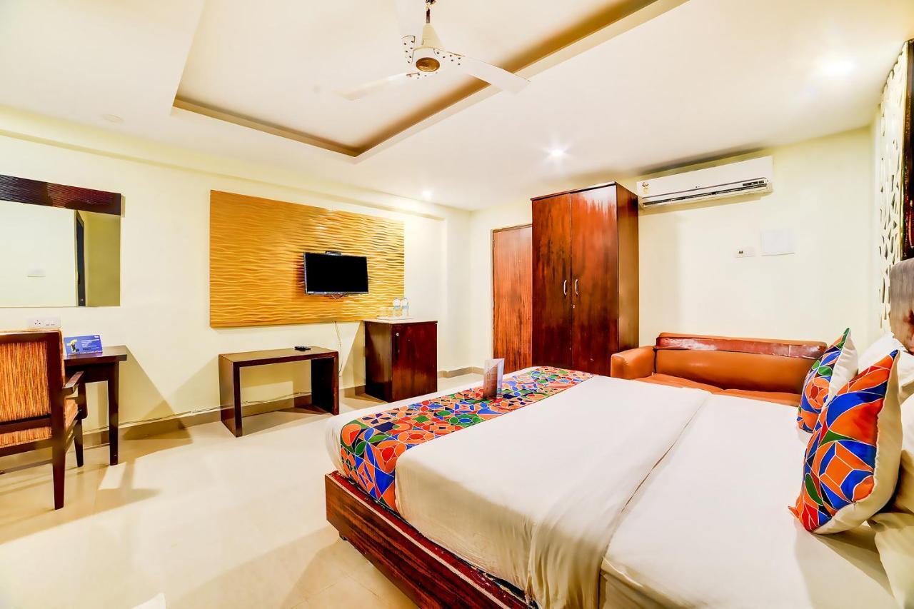 Nitya Resort, Калангут Экстерьер фото