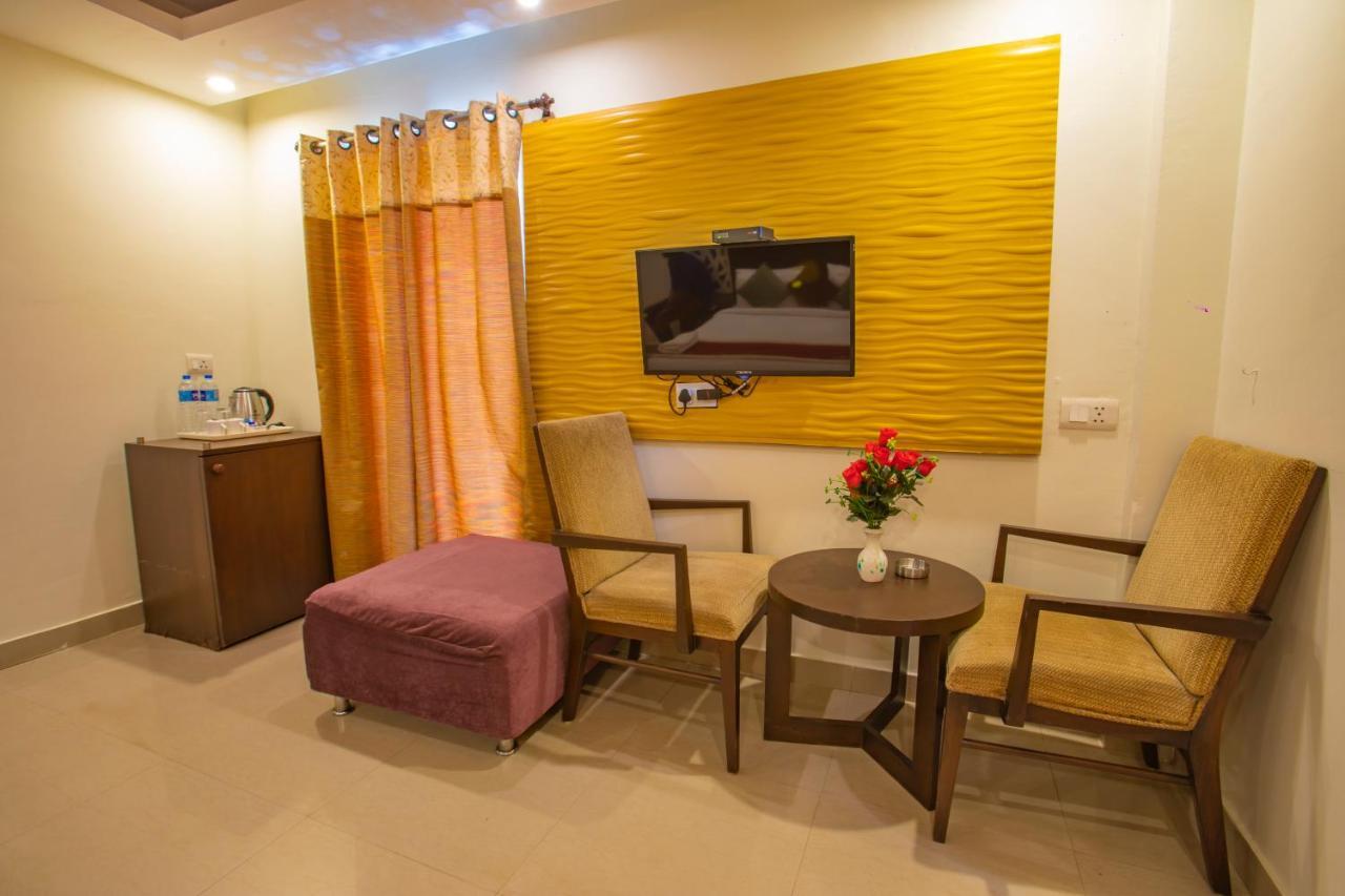 Nitya Resort, Калангут Экстерьер фото