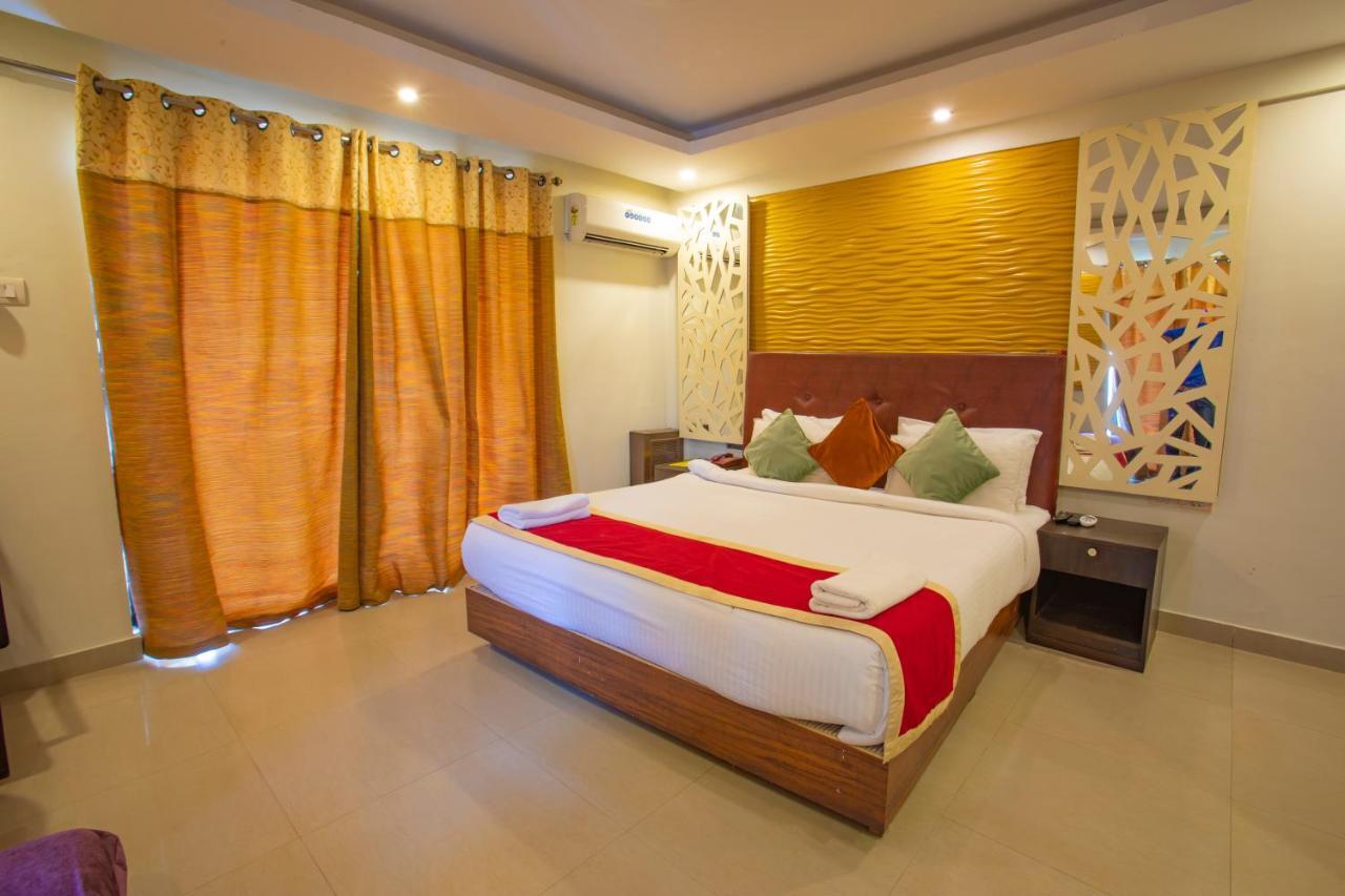 Nitya Resort, Калангут Экстерьер фото